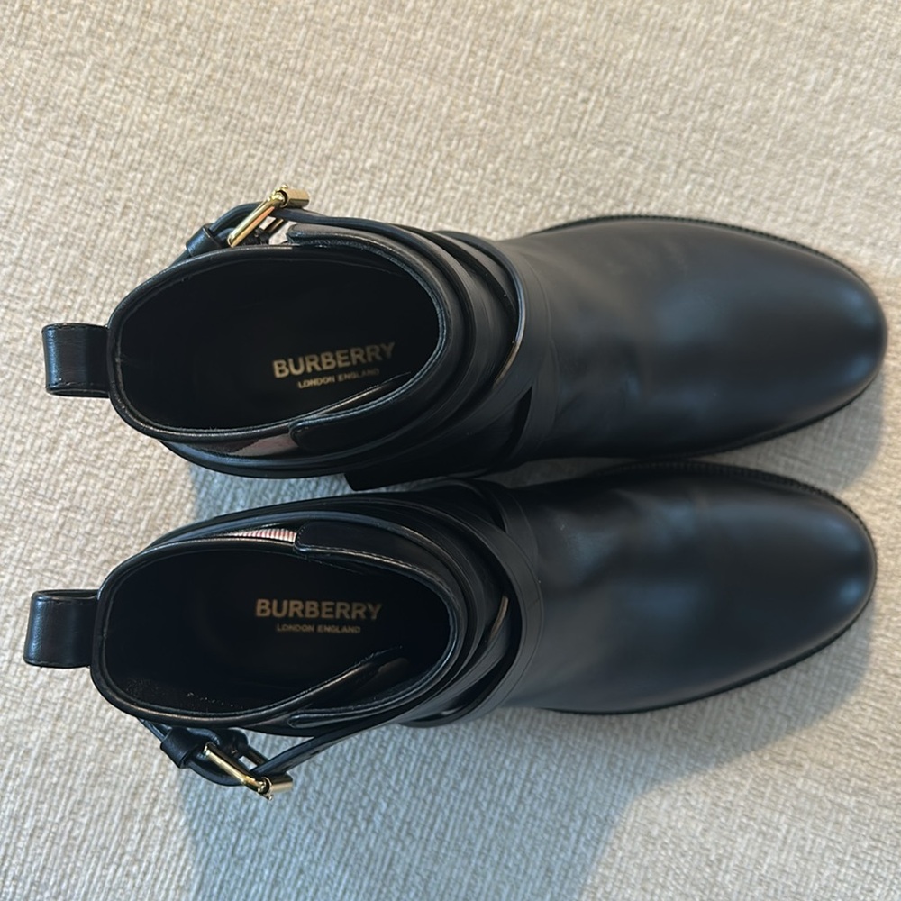NWOT Burberry Women’s Check and Leather Boots 🇬🇧 - Picture 5 of 9